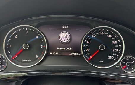 Volkswagen Touareg III, 2013 год, 1 800 000 рублей, 8 фотография