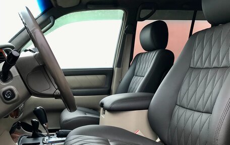Toyota Land Cruiser 100 рестайлинг 2, 2006 год, 4 000 000 рублей, 11 фотография