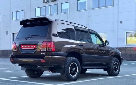 Toyota Land Cruiser 100 рестайлинг 2, 2006 год, 4 000 000 рублей, 2 фотография