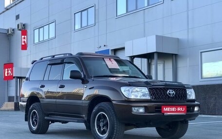 Toyota Land Cruiser 100 рестайлинг 2, 2006 год, 4 000 000 рублей, 5 фотография