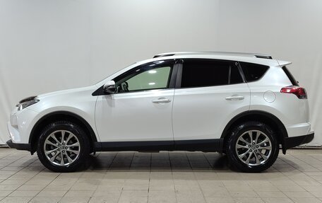 Toyota RAV4, 2018 год, 3 150 000 рублей, 8 фотография
