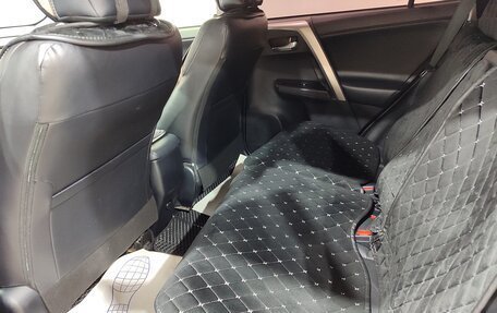 Toyota RAV4, 2018 год, 3 150 000 рублей, 18 фотография
