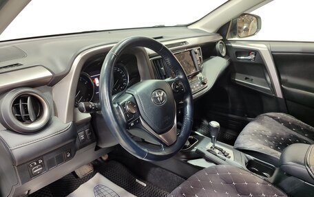 Toyota RAV4, 2018 год, 3 150 000 рублей, 17 фотография