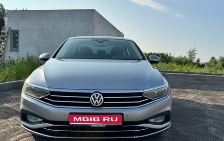 Volkswagen Passat B8 рестайлинг, 2020 год, 1 750 000 рублей, 1 фотография