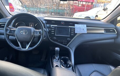 Toyota Camry, 2019 год, 1 550 000 рублей, 8 фотография