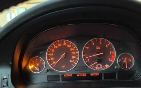 BMW 5 серия, 2001 год, 670 000 рублей, 16 фотография