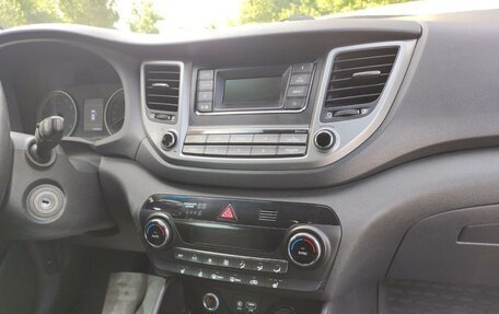 Hyundai Tucson III, 2017 год, 1 490 000 рублей, 9 фотография