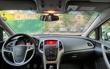 Opel Astra J, 2011 год, 790 000 рублей, 2 фотография