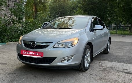 Opel Astra J, 2011 год, 790 000 рублей, 8 фотография