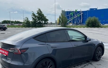 Tesla Model Y I, 2022 год, 4 090 000 рублей, 4 фотография