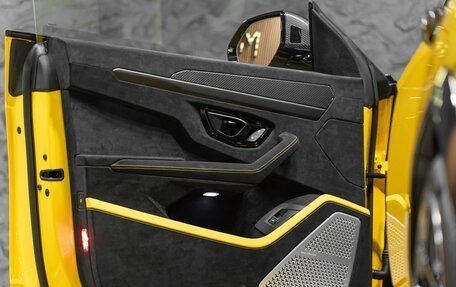 Lamborghini Urus I, 2025 год, 45 990 000 рублей, 34 фотография