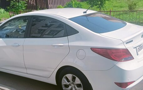 Hyundai Solaris II рестайлинг, 2015 год, 900 000 рублей, 14 фотография