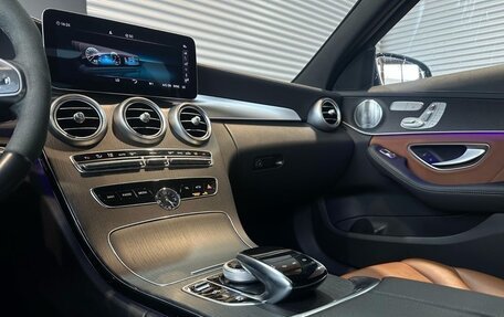 Mercedes-Benz C-Класс, 2021 год, 3 000 000 рублей, 10 фотография