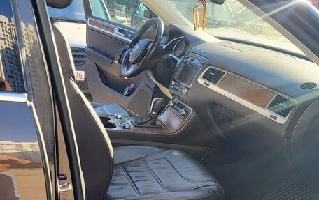 Volkswagen Touareg III, 2015 год, 2 310 000 рублей, 6 фотография