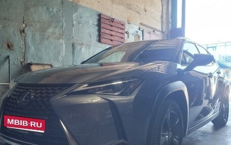 Lexus UX I, 2019 год, 3 000 000 рублей, 14 фотография