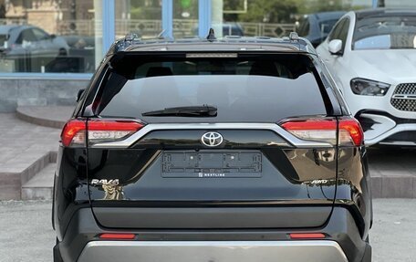Toyota RAV4, 2020 год, 3 290 000 рублей, 7 фотография