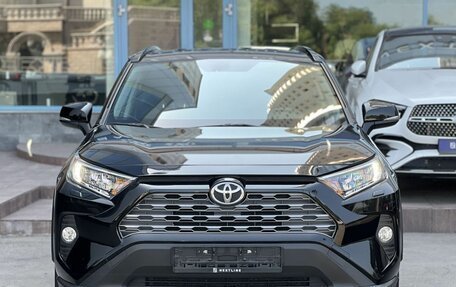 Toyota RAV4, 2020 год, 3 290 000 рублей, 4 фотография