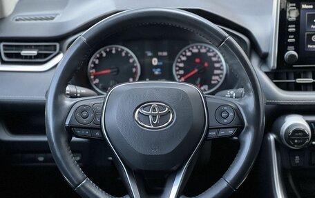 Toyota RAV4, 2020 год, 3 290 000 рублей, 13 фотография