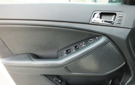 KIA Optima III, 2013 год, 1 359 000 рублей, 23 фотография