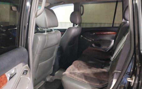 Toyota Land Cruiser Prado 120 рестайлинг, 2007 год, 2 650 000 рублей, 9 фотография