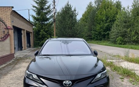 Toyota Camry, 2018 год, 3 200 000 рублей, 18 фотография