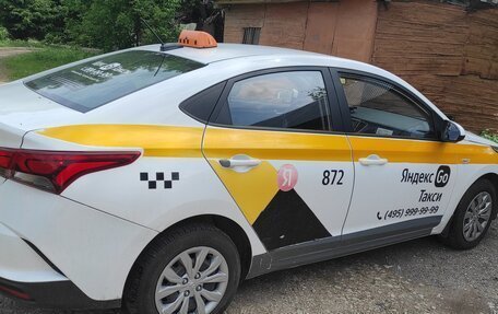 Hyundai Solaris II рестайлинг, 2022 год, 1 300 000 рублей, 7 фотография