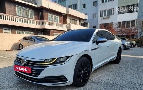 Volkswagen Arteon I, 2021 год, 2 900 000 рублей, 2 фотография