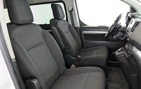 Peugeot Traveller I, 2021 год, 2 645 000 рублей, 23 фотография