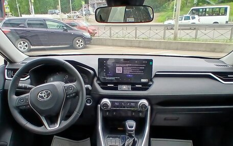 Toyota RAV4, 2025 год, 4 135 000 рублей, 31 фотография