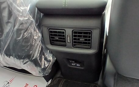 Toyota RAV4, 2025 год, 4 135 000 рублей, 30 фотография