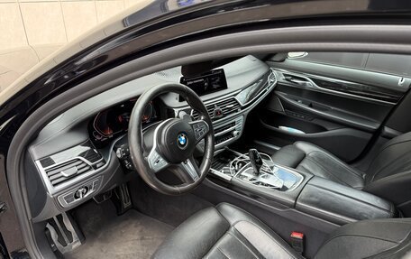 BMW 7 серия, 2019 год, 4 500 000 рублей, 18 фотография