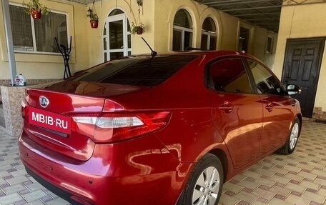 KIA Rio III рестайлинг, 2013 год, 900 000 рублей, 3 фотография