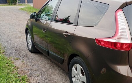 Renault Scenic III, 2010 год, 795 000 рублей, 3 фотография