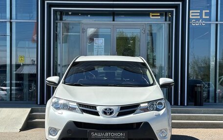 Toyota RAV4, 2013 год, 1 620 000 рублей, 2 фотография