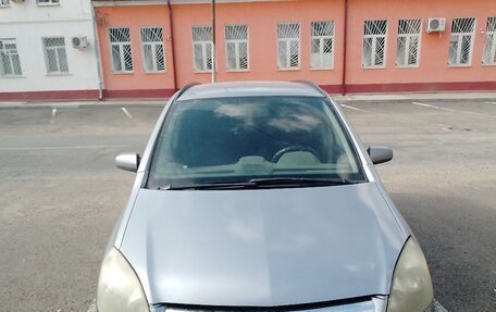 Opel Zafira B, 2007 год, 455 000 рублей, 2 фотография