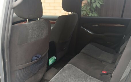Toyota Land Cruiser Prado 120 рестайлинг, 2008 год, 1 800 000 рублей, 8 фотография