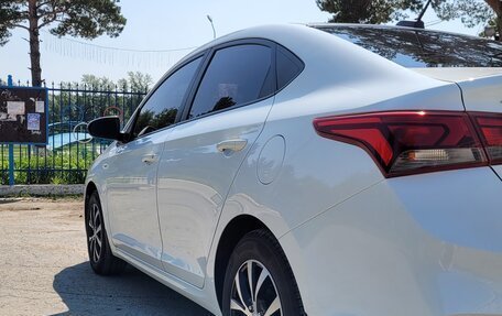Hyundai Solaris II рестайлинг, 2017 год, 1 400 000 рублей, 25 фотография