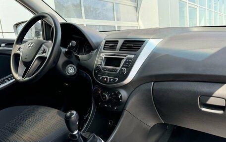 Hyundai Solaris II рестайлинг, 2015 год, 1 094 000 рублей, 10 фотография