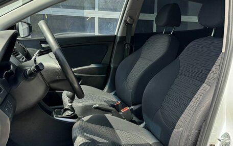 Hyundai Solaris II рестайлинг, 2015 год, 1 094 000 рублей, 20 фотография