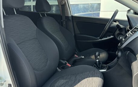 Hyundai Solaris II рестайлинг, 2015 год, 1 094 000 рублей, 21 фотография