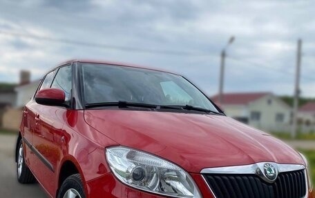 Skoda Fabia II, 2011 год, 800 000 рублей, 1 фотография