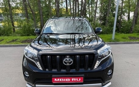Toyota Land Cruiser Prado 150 рестайлинг 2, 2013 год, 3 180 000 рублей, 1 фотография