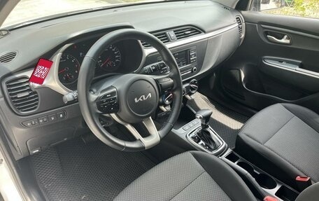KIA Rio IV, 2022 год, 1 750 000 рублей, 10 фотография