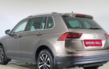 Volkswagen Tiguan II, 2019 год, 2 370 000 рублей, 7 фотография