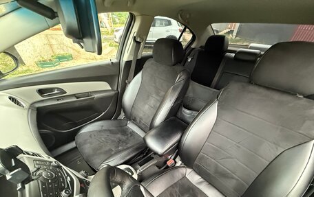 Chevrolet Cruze II, 2011 год, 600 000 рублей, 7 фотография