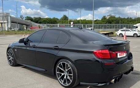 BMW 5 серия, 2013 год, 2 090 000 рублей, 3 фотография