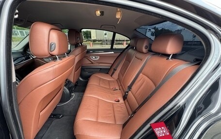 BMW 5 серия, 2013 год, 2 090 000 рублей, 24 фотография