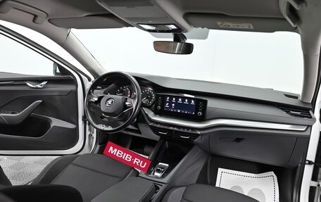 Skoda Octavia IV, 2021 год, 1 695 000 рублей, 13 фотография