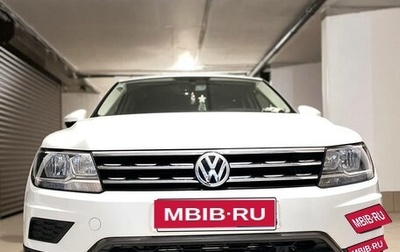 Volkswagen Tiguan II, 2019 год, 2 697 999 рублей, 1 фотография
