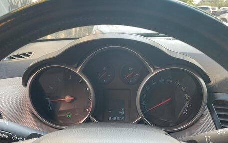 Chevrolet Cruze II, 2011 год, 800 000 рублей, 11 фотография